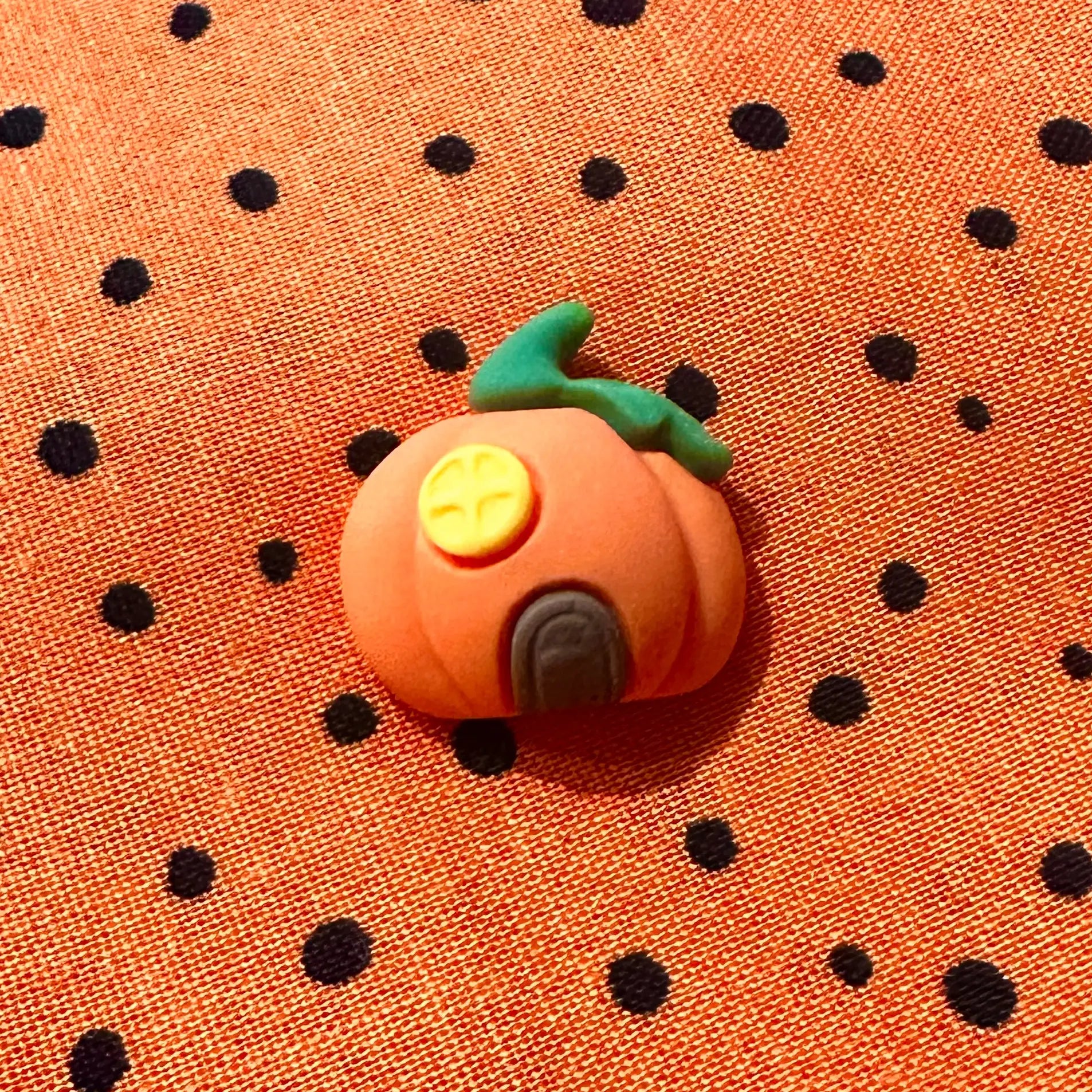 Halloween Floral Collars for Dogs and Cats - Available in 3 Inch and 4 Inch Sizes with Orange Polka Dot Design - Handcrafted Cotton Flowers for Festive Celebrations